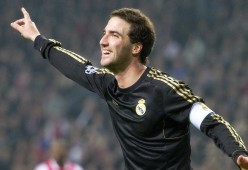 乐鱼体育移动版-KPL门票经济爆发赛事商业价值再提升，kpl门票购买