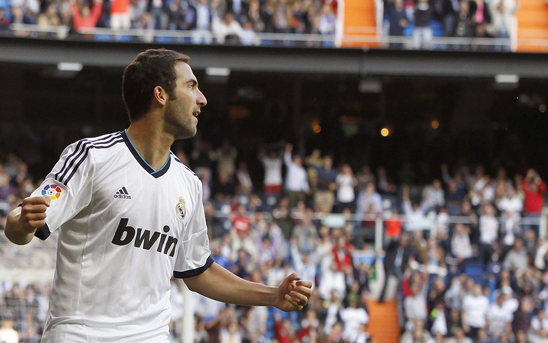 英超冲刺激战：悬念不断，精彩纷呈！，英超冲突